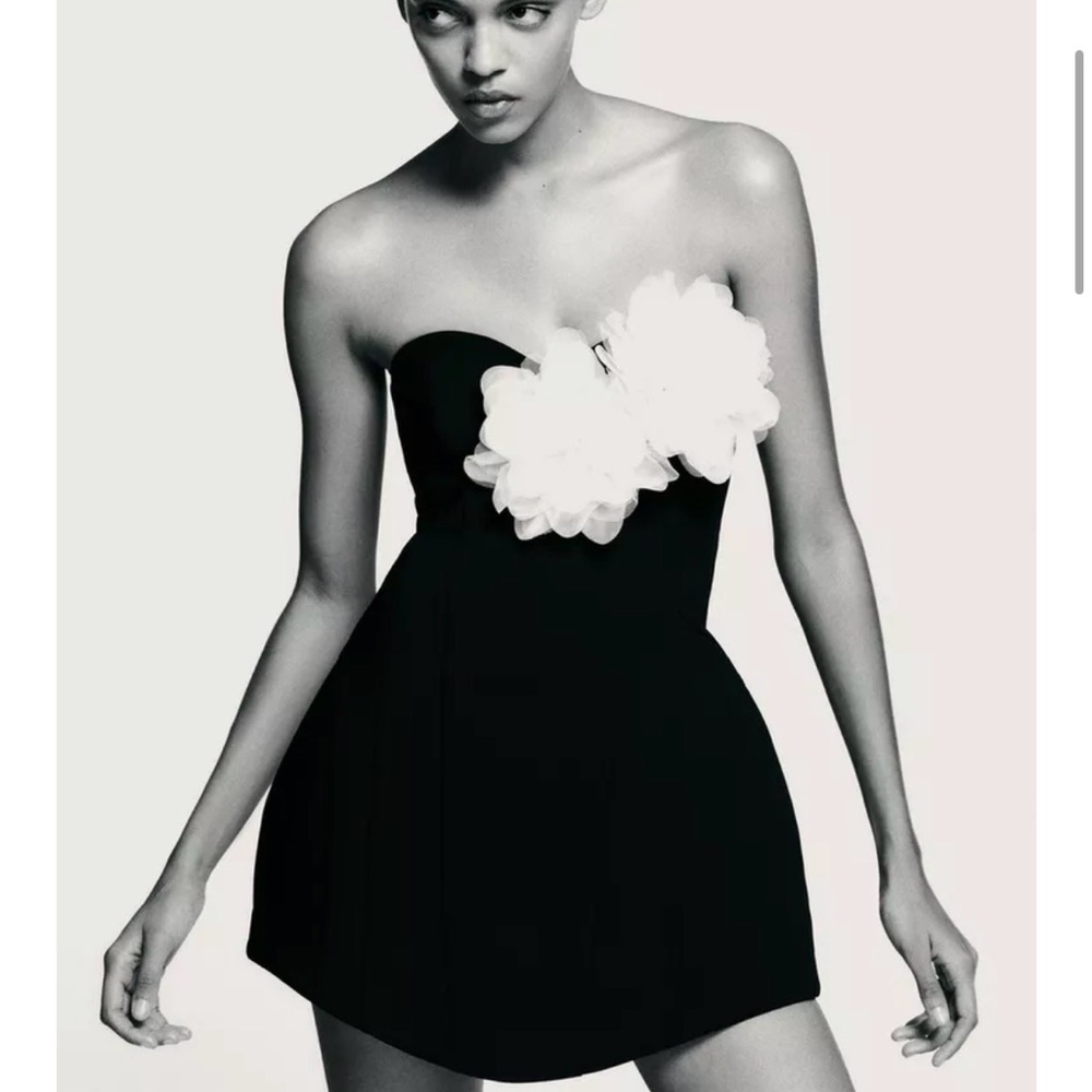 CONTRAST FLORAL STRAPLESS DRESS - Picture 2 of 8